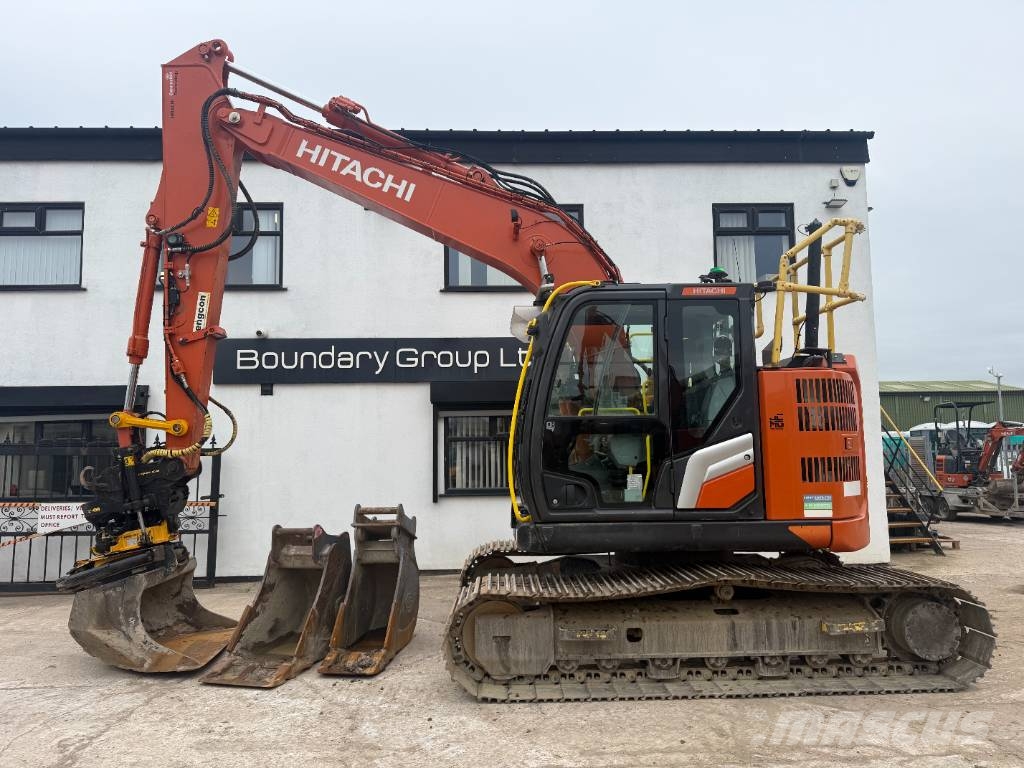 Hitachi ZX 135 US-7 Raupenbagger