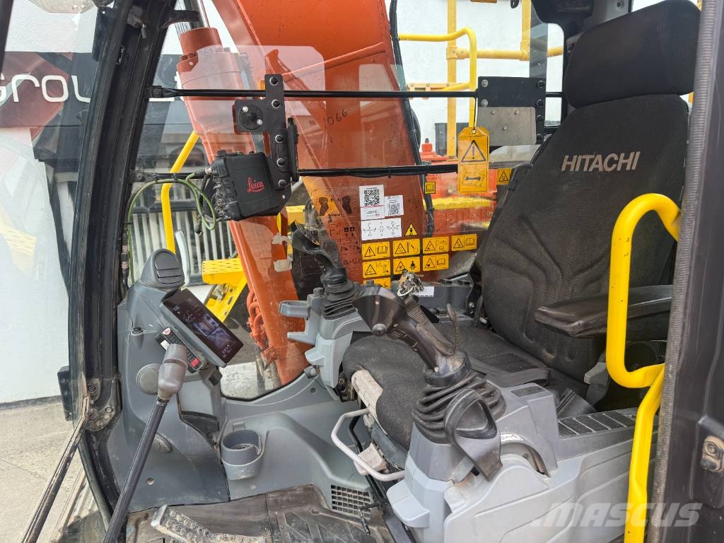 Hitachi ZX 135 US-7 Raupenbagger