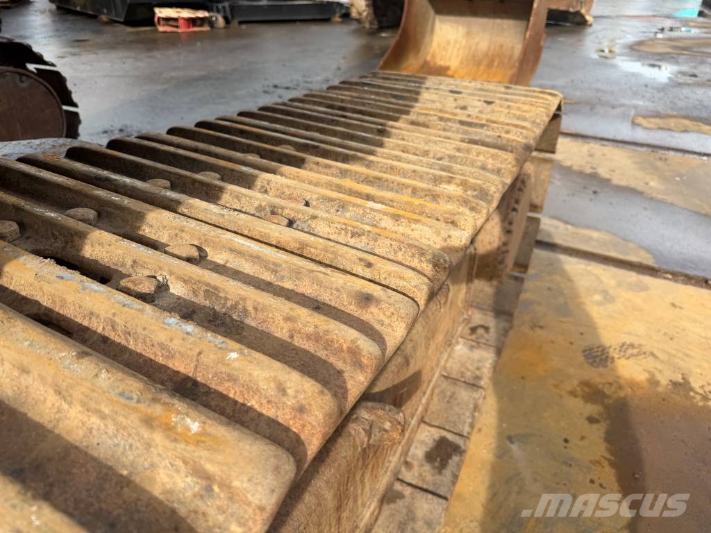 Volvo EC 300 D L Telakaivukoneet