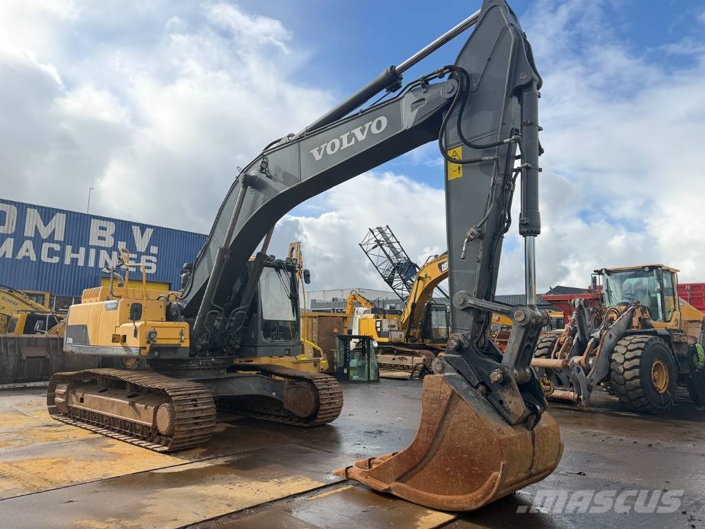 Volvo EC 300 D L Telakaivukoneet