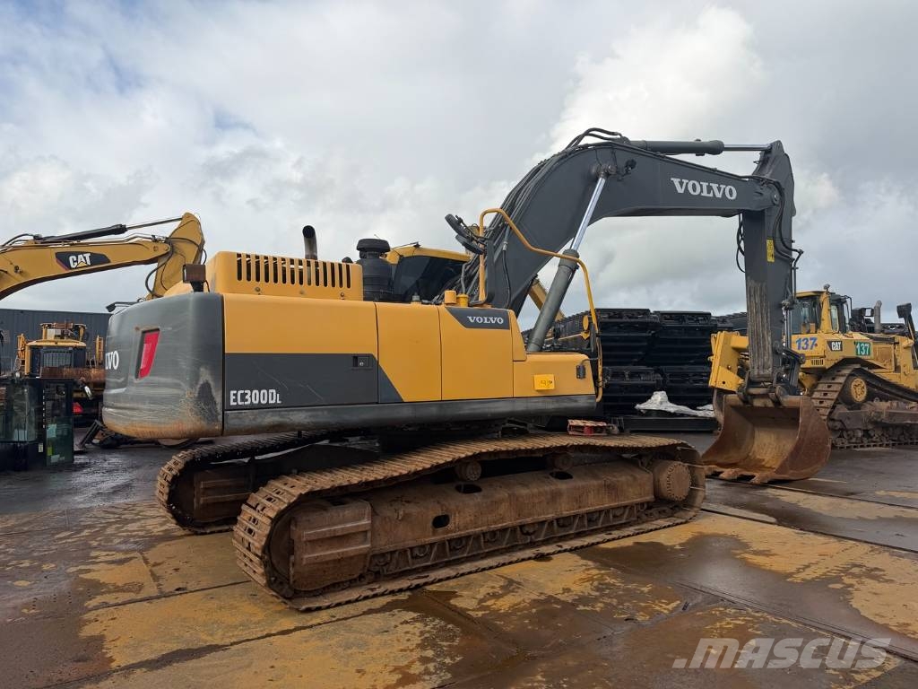 Volvo EC 300 D L Telakaivukoneet