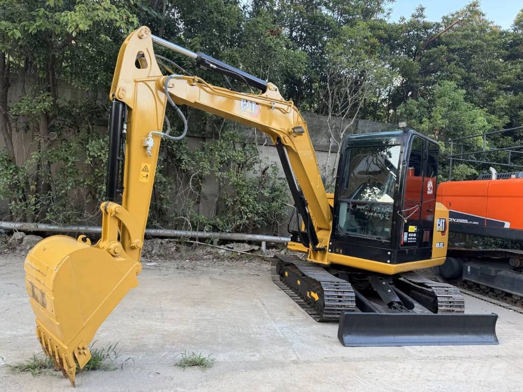CAT 306.5E 3000 units excavators in stock Minikaivukoneet < 7t