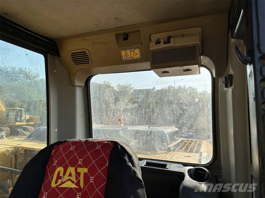 CAT 320D Bagri goseničarji