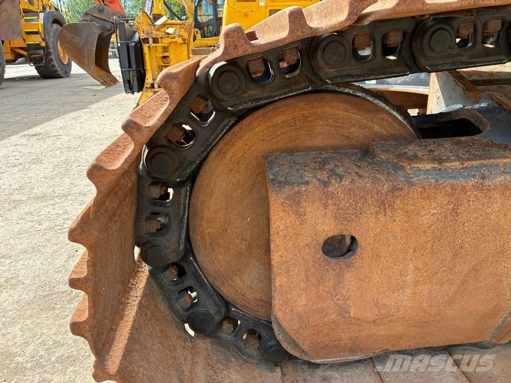 Komatsu HB 365 LC-3 Hybrid Bagri goseničarji