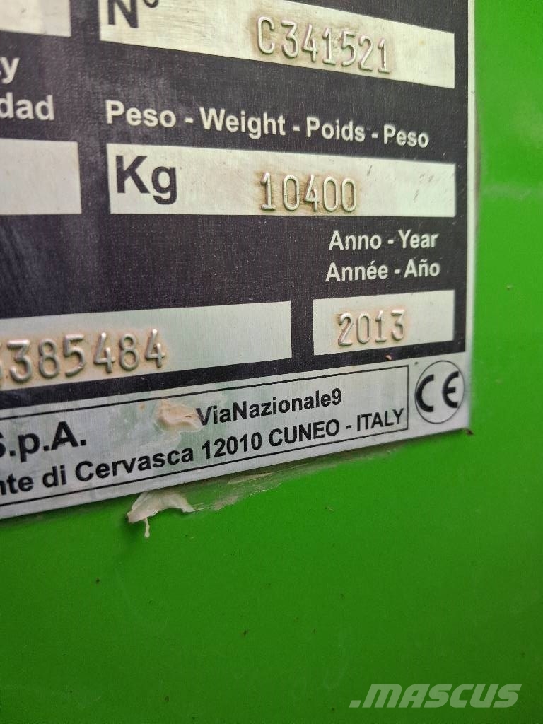 Merlo P 40.17 Teleskopické manipulátory