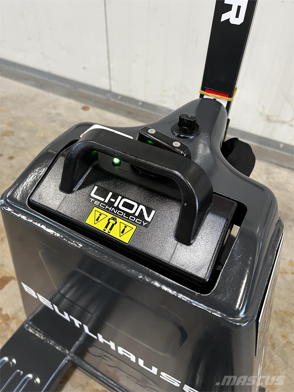Linde MT15C Käyden ajettavat pinoamistrukit