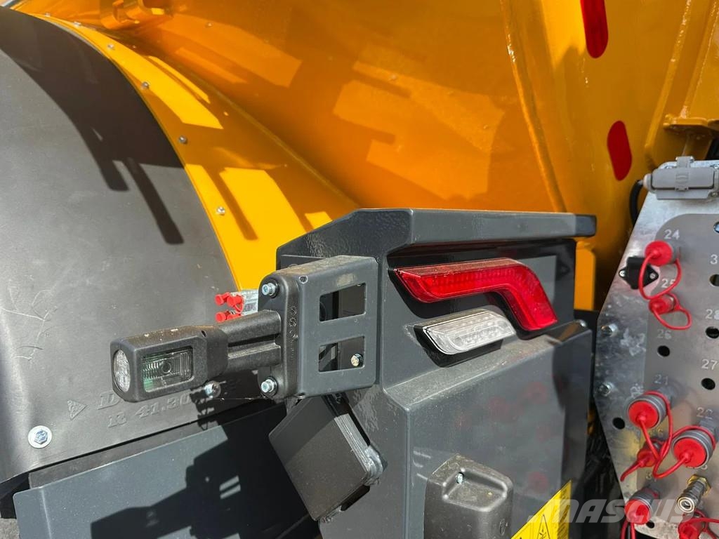 Veenhuis Premium Quad Shift 15.800 met Fullject 9m bemester Mesttank