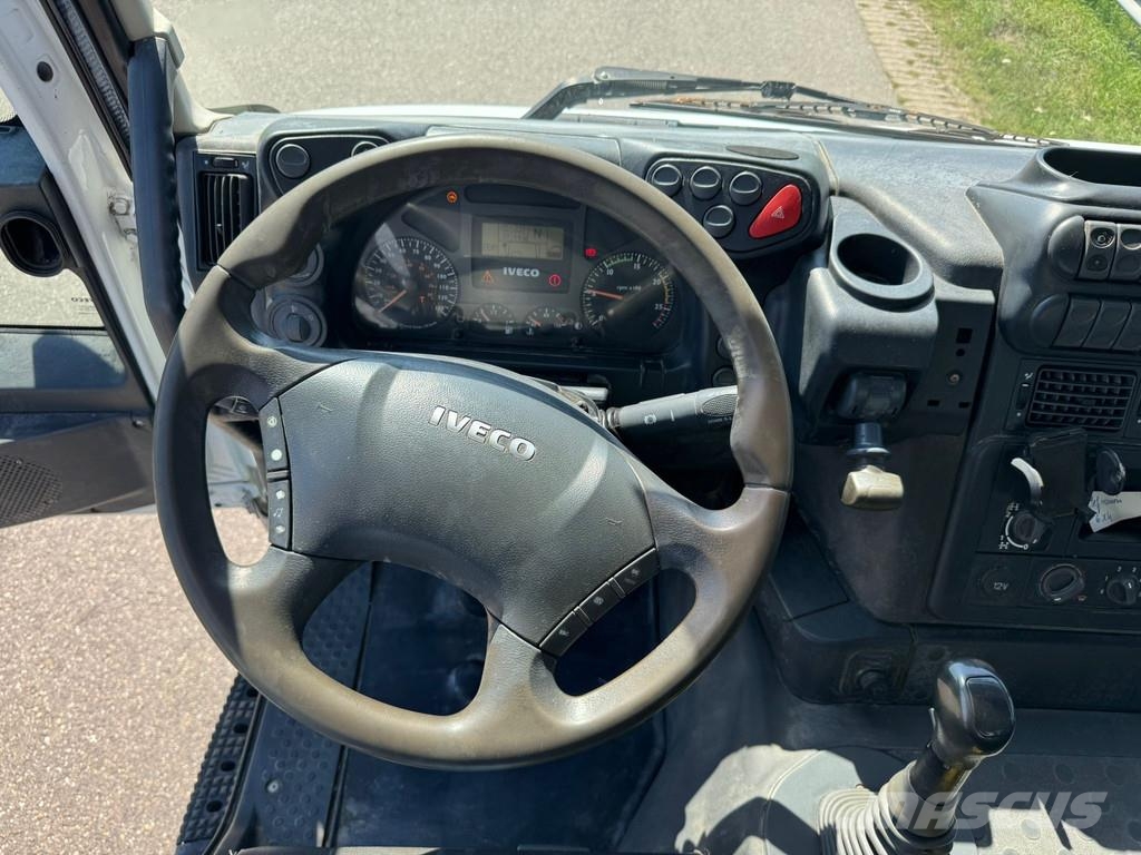Iveco Trakker 410 6x4 Kipper Sora- ja kippiautot