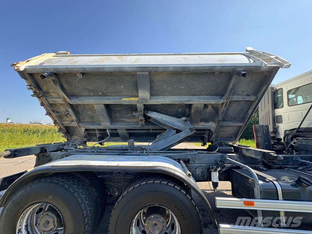 Iveco Trakker 410 6x4 Kipper Sora- ja kippiautot