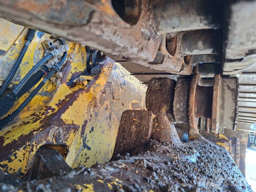 Komatsu D61PXi-24 Bulldozer