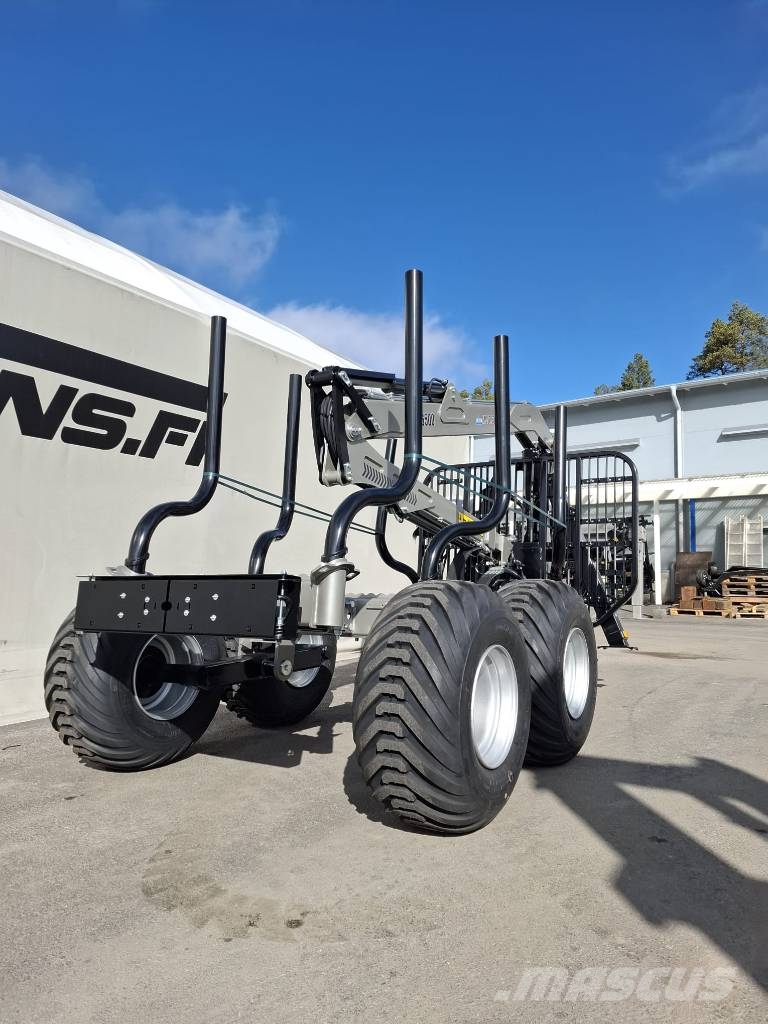 Multiforest Trejon MF950 ja V6500 9kg venttiilipöydällä Bosbouwaanhangers