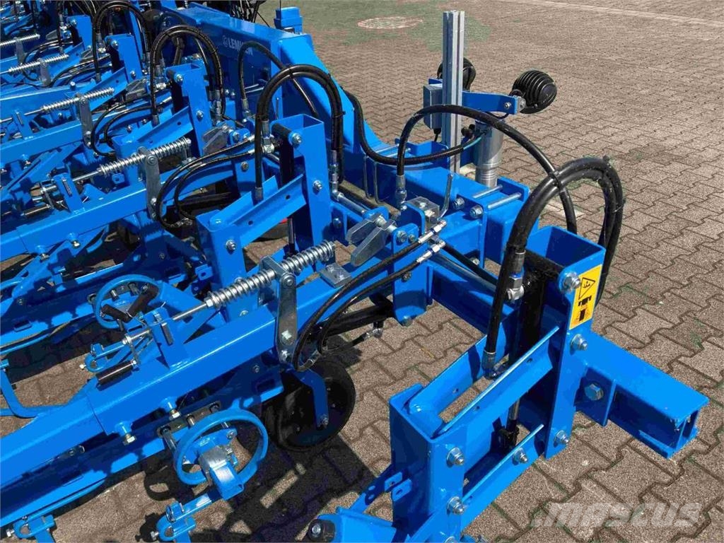Lemken Hackmaschine mit integriertem Lenkrahmen EC-Weeder Ostali priključki in naprave za pripravo tal