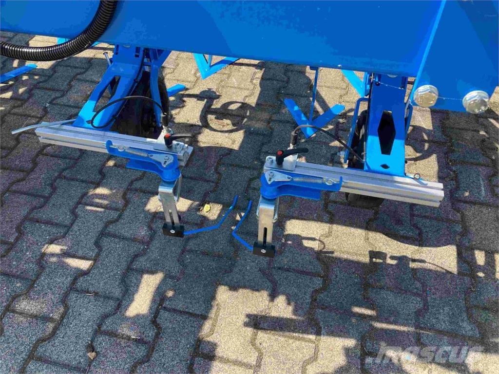 Lemken Hackmaschine mit integriertem Lenkrahmen EC-Weeder Ostali priključki in naprave za pripravo tal