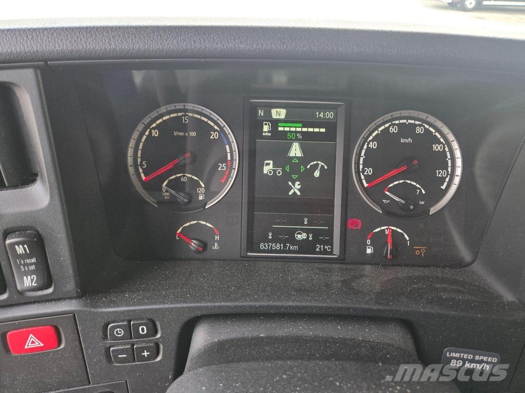 Scania R520 8X4 3 FLOOR شاحنات نقل الحيوانات