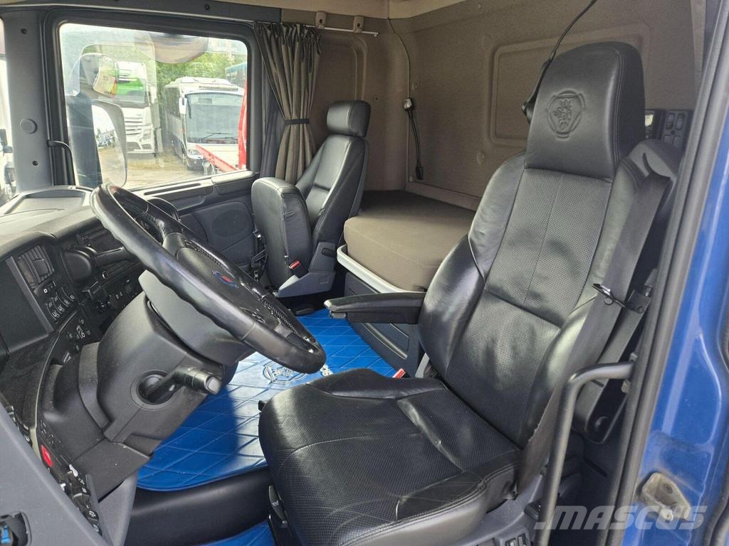 Scania R520 8X4 3 FLOOR شاحنات نقل الحيوانات