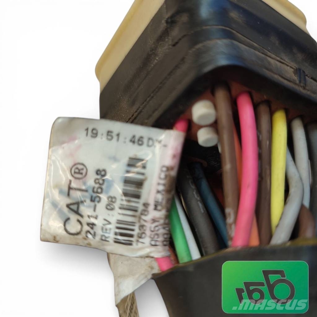 CAT 950H Front Landing Gear Wiring Harness Assembly 24 Componentes electrónicos