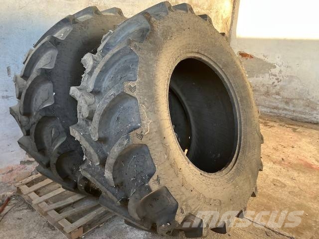 Galaxy 710/70R38 set nieuwe banden Gume, točkovi i felne
