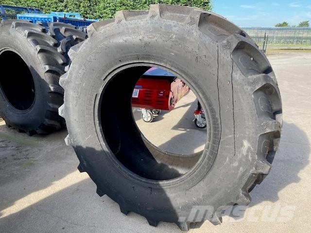 Galaxy 710/70R38 set nieuwe banden Gume, točkovi i felne