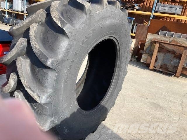 Galaxy 710/70R38 set nieuwe banden Gume, točkovi i felne