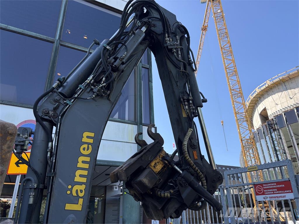 Lännen 8600E Sensodrive Koparko-ładowarki