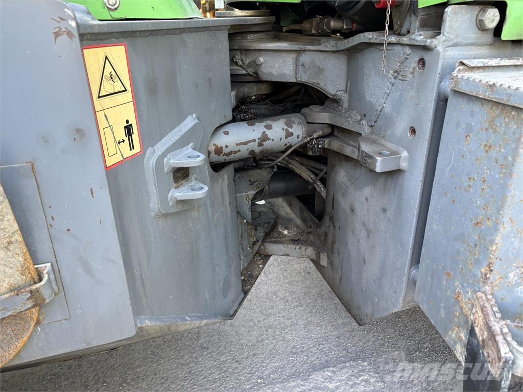 Lännen 8600E Sensodrive Koparko-ładowarki