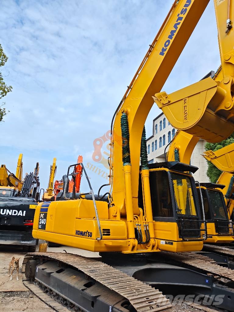 Komatsu PC 240-8 Гусеничні екскаватори