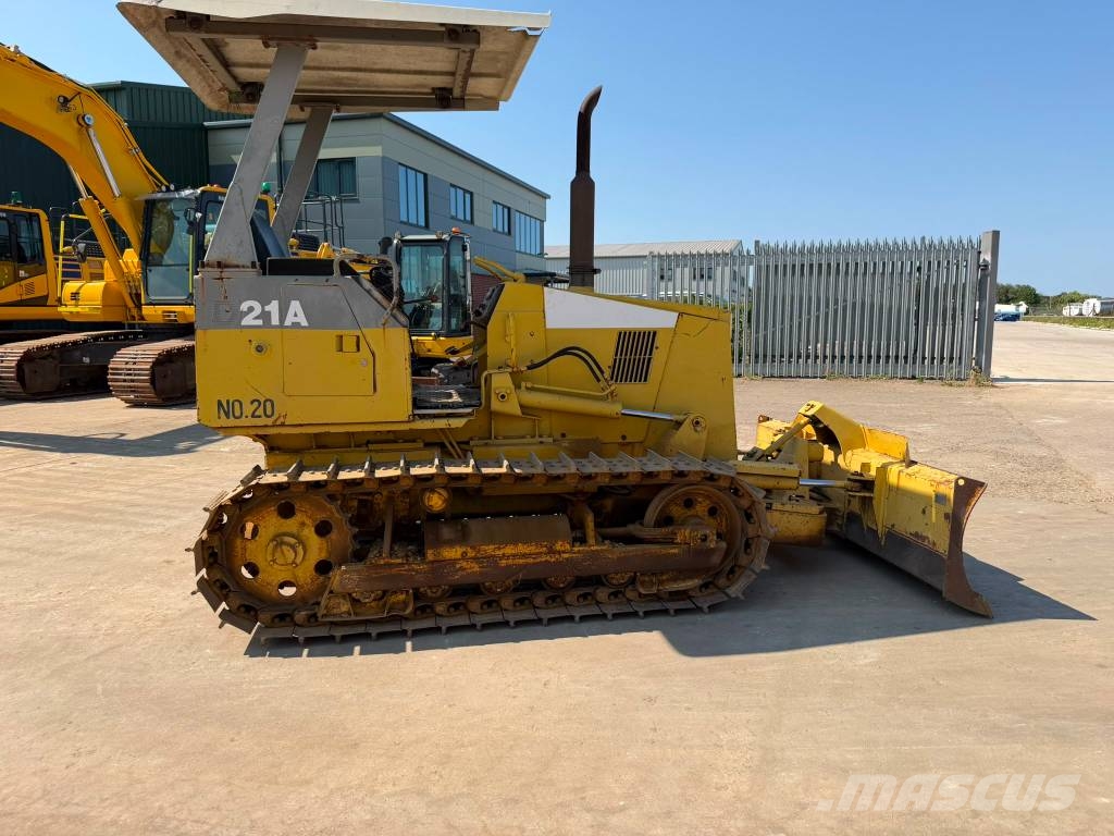Komatsu D 21 A-7 Crawler dozers