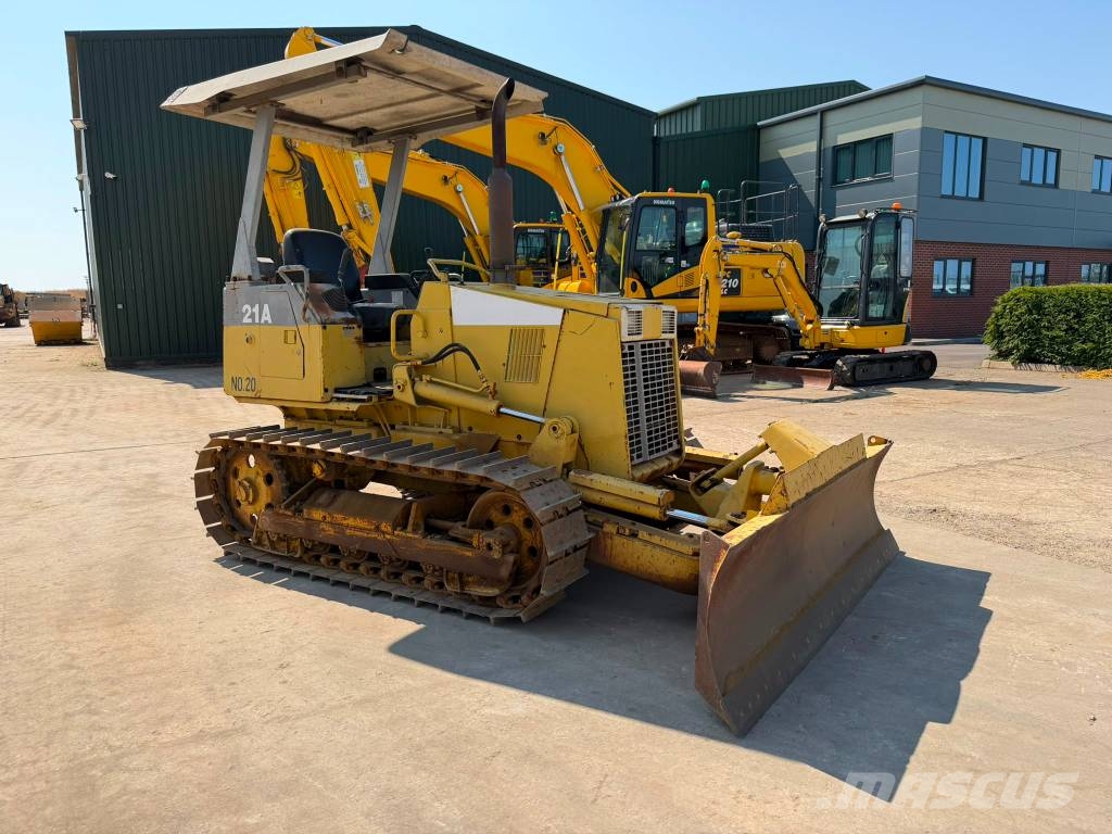 Komatsu D 21 A-7 Crawler dozers