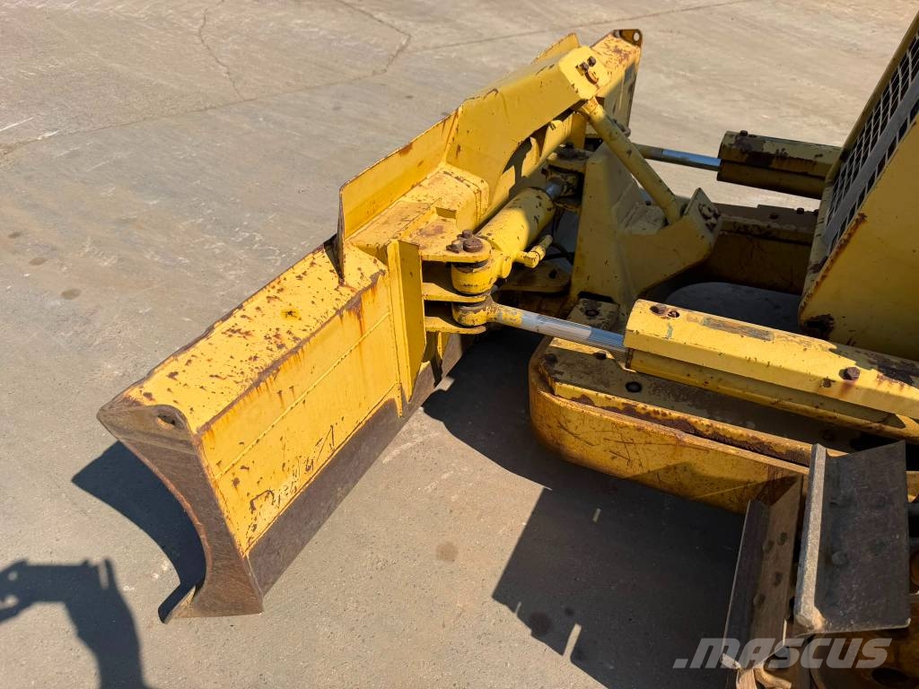 Komatsu D 21 A-7 Crawler dozers