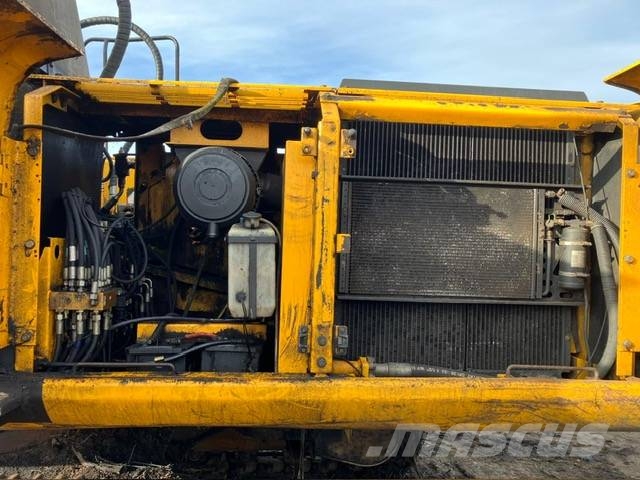 JCB JS 220 LC Excavadoras sobre orugas