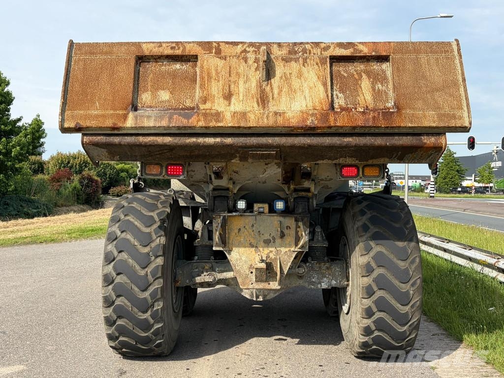 Volvo A25D ساحبات مفصلية