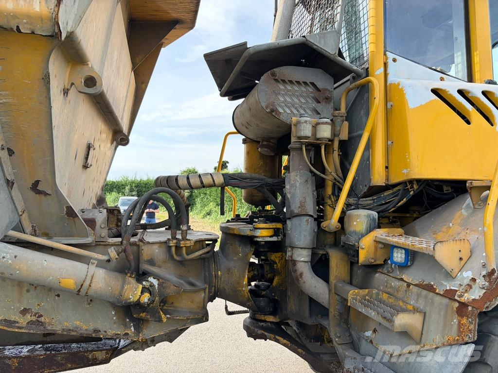 Volvo A25D Knik dumptrucks