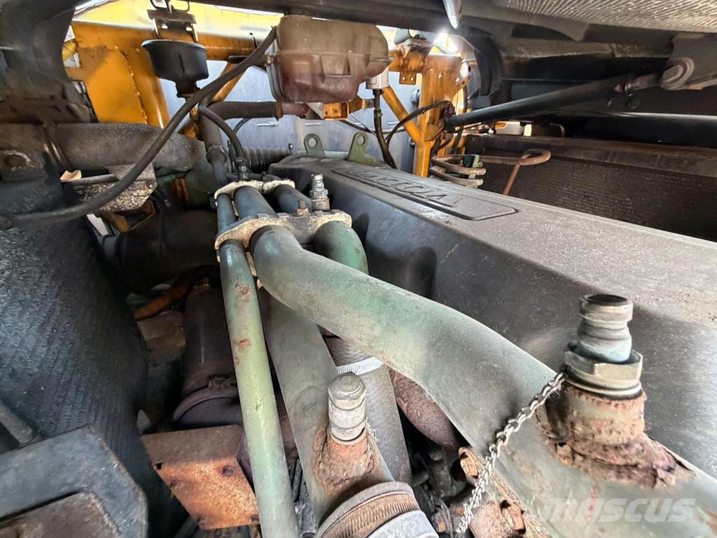 Volvo A25D ساحبات مفصلية