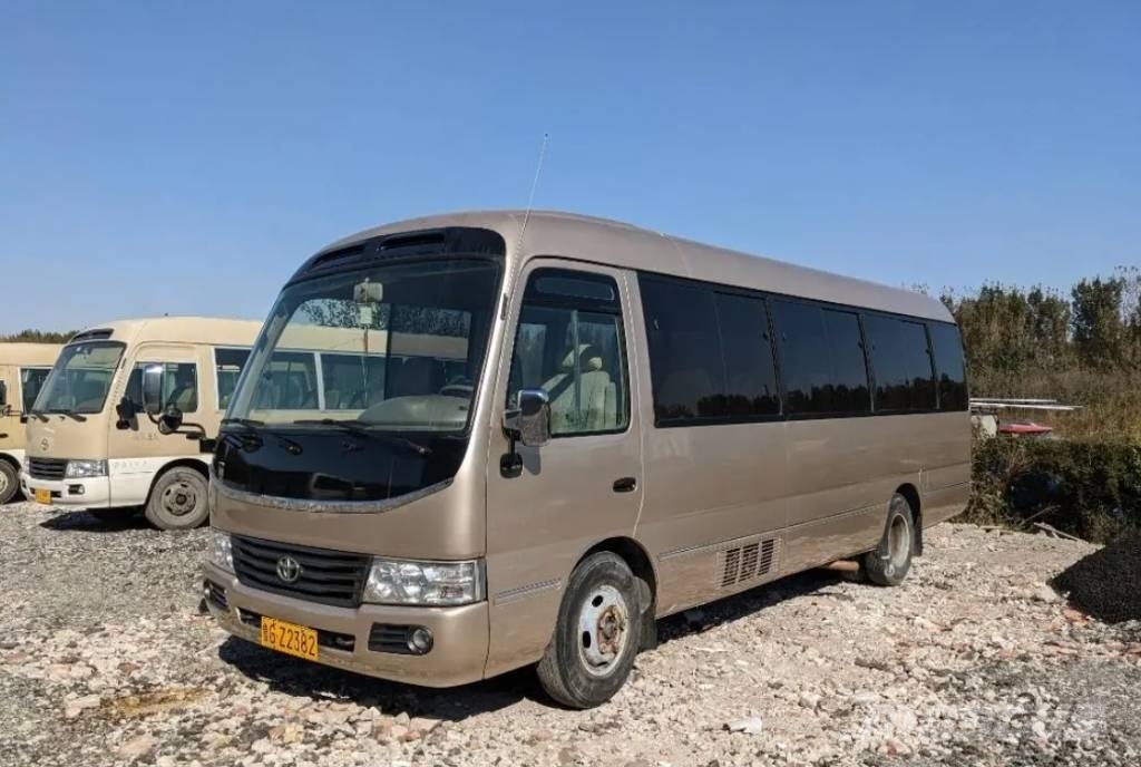 Toyota Coaster Bus Minibusy