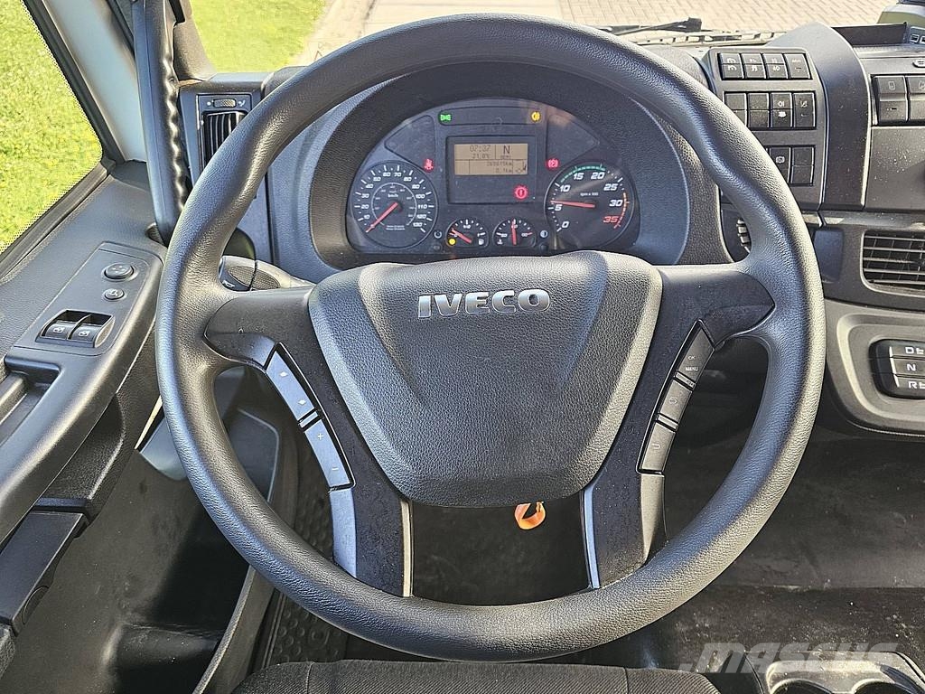 Iveco 160E28 EUROCARGO Camiones con caja de remolque