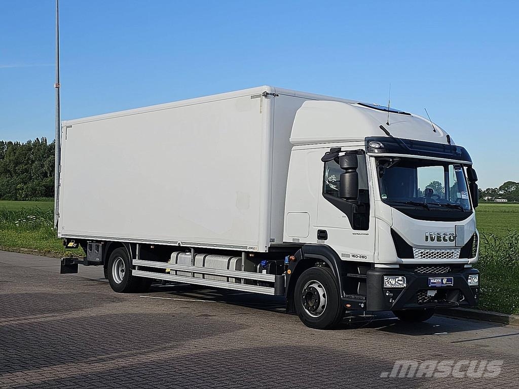 Iveco 160E28 EUROCARGO Camiones con caja de remolque