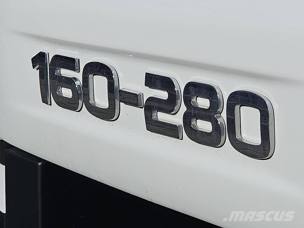 Iveco 160E28 EUROCARGO Camiones con caja de remolque