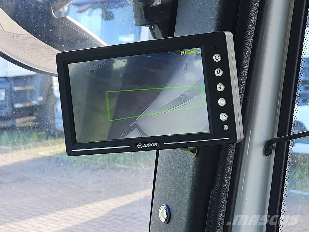 Iveco 160E28 EUROCARGO Camiones con caja de remolque