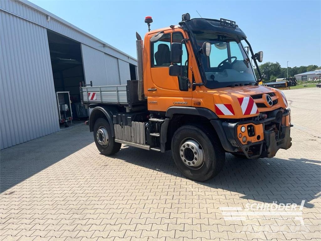 Mercedes-Benz UNIMOG U 427 Otros camiones