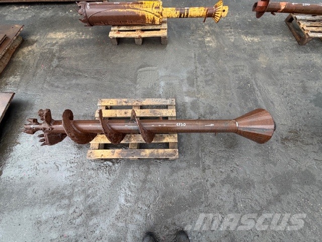 CAT 300 MM AUGER مثاقيب