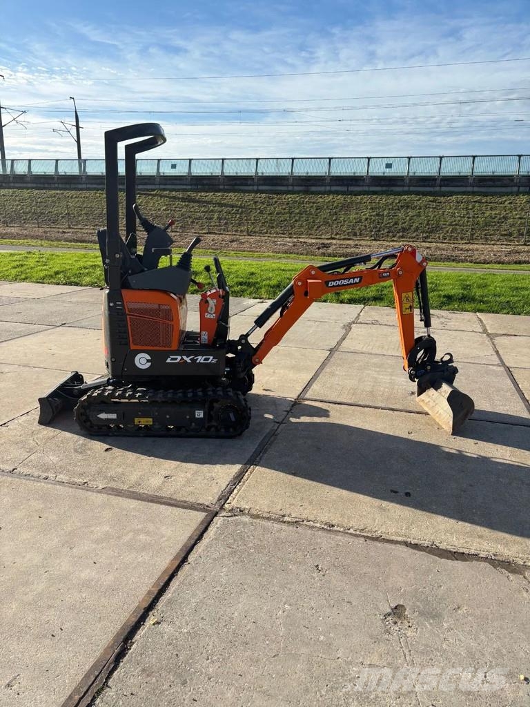 Doosan DX10Z Mini excavators < 7t (Mini diggers)