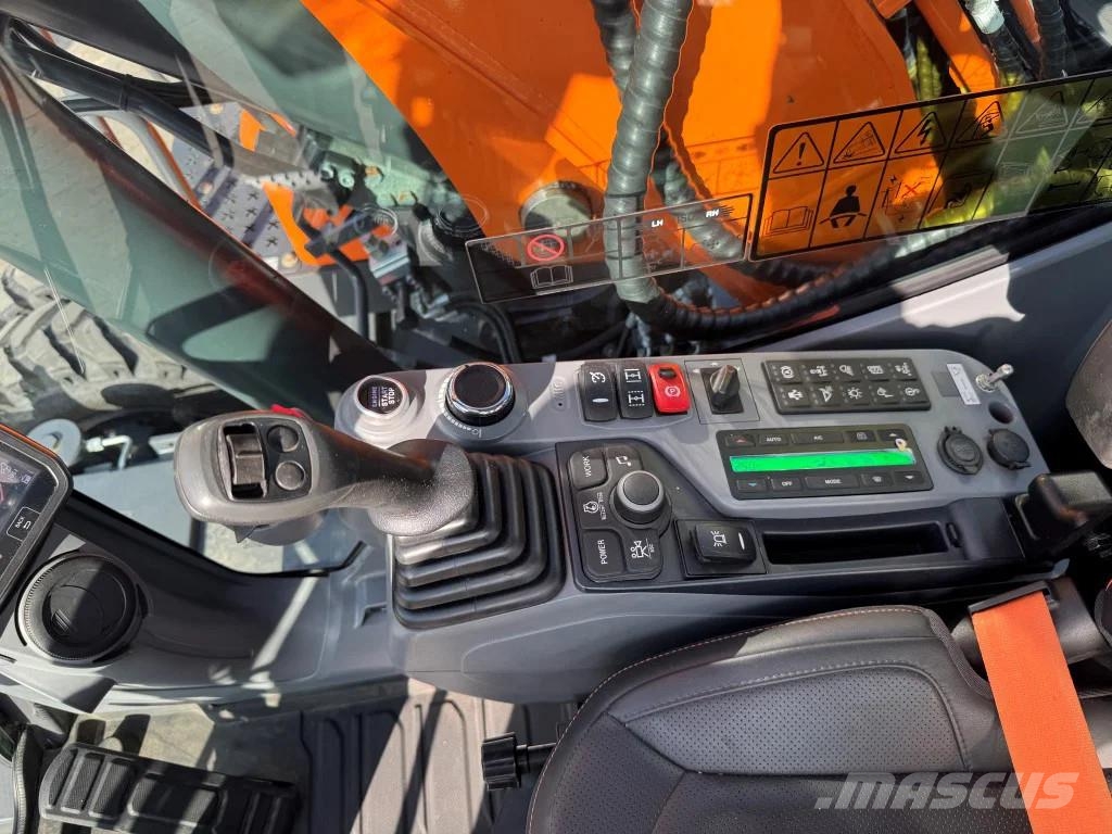 Doosan DX160-7 280 uur !! NIEUW STAAT حفارات بعجل