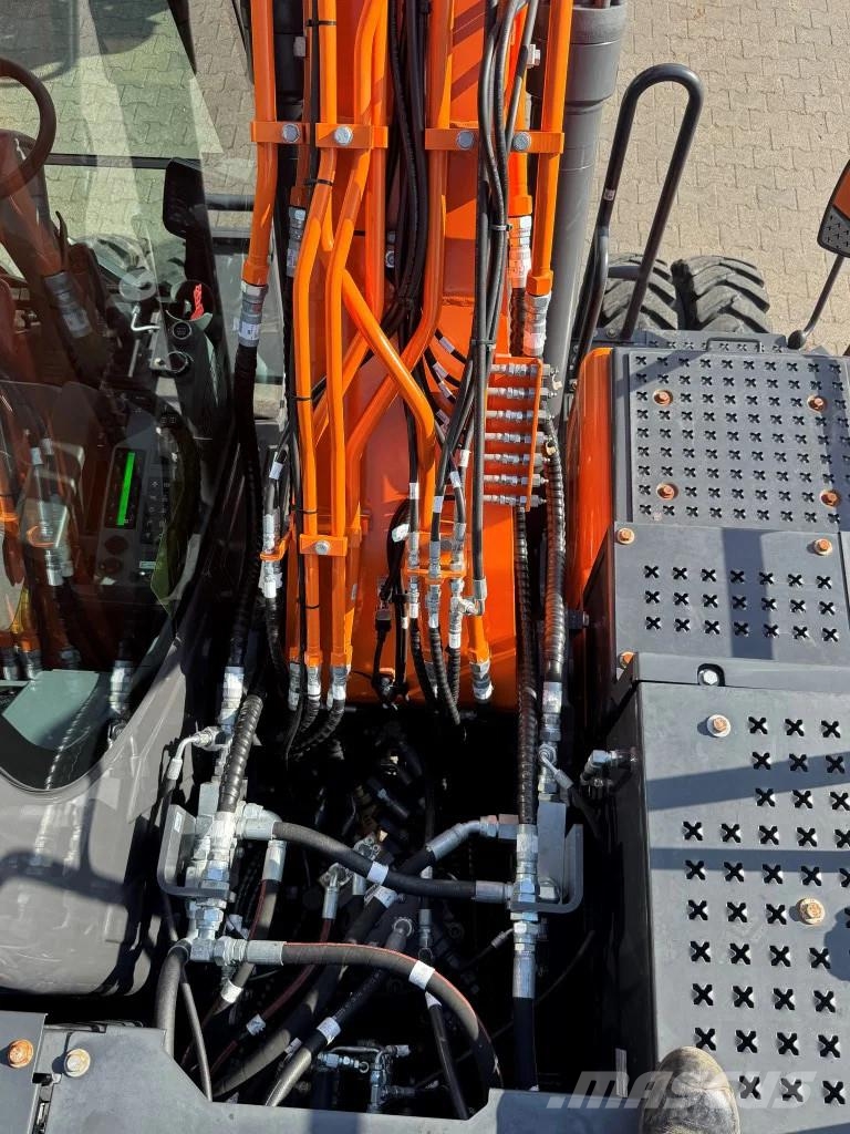 Doosan DX160-7 280 uur !! NIEUW STAAT حفارات بعجل