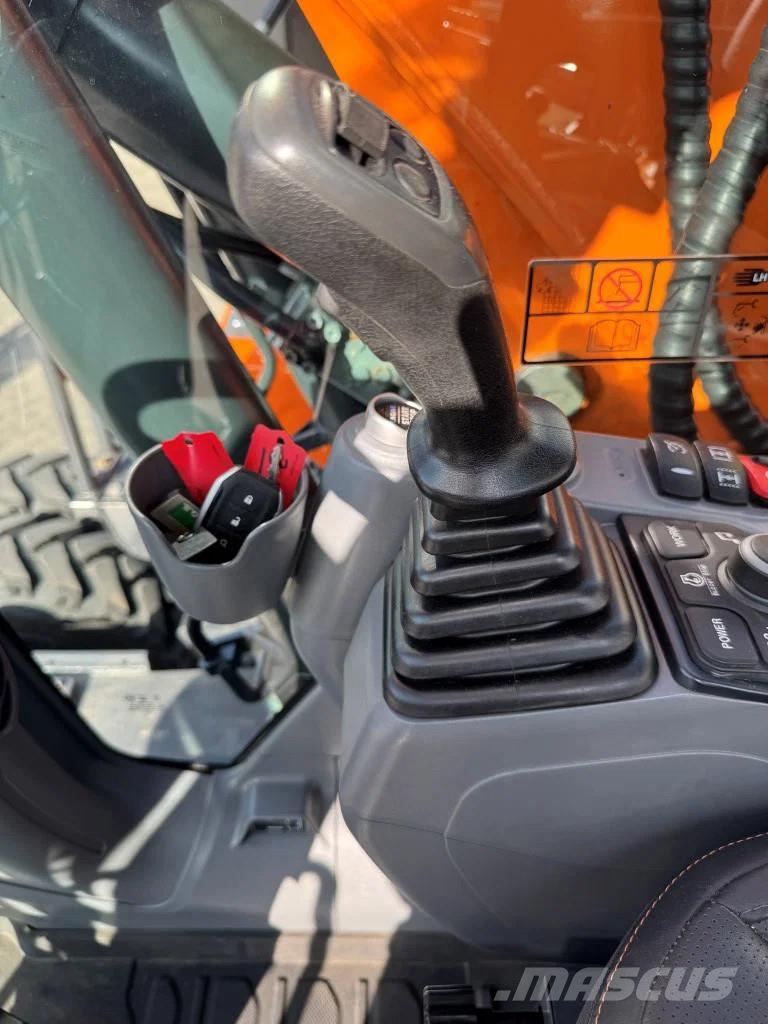 Doosan DX160-7 280 uur !! NIEUW STAAT حفارات بعجل