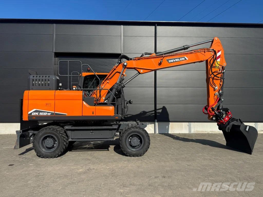 Doosan DX160-7 280 uur !! NIEUW STAAT حفارات بعجل