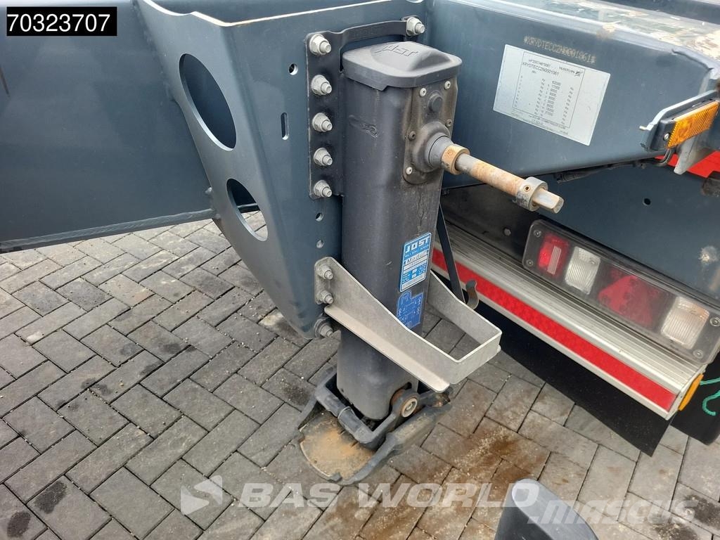 D-tec VCC-06 5 axles Breker-Chassis Steering +Lift axle Containerchassis