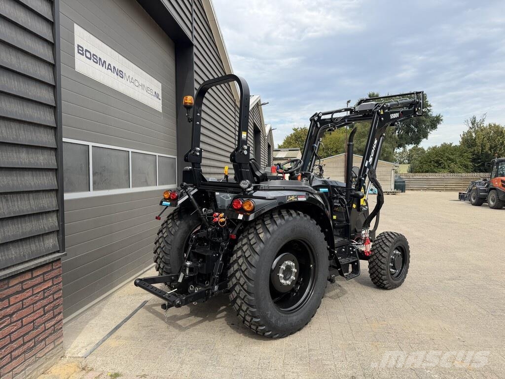 Solis S50 shuttle compact tractor NIEUW galaxy banden op Трактори