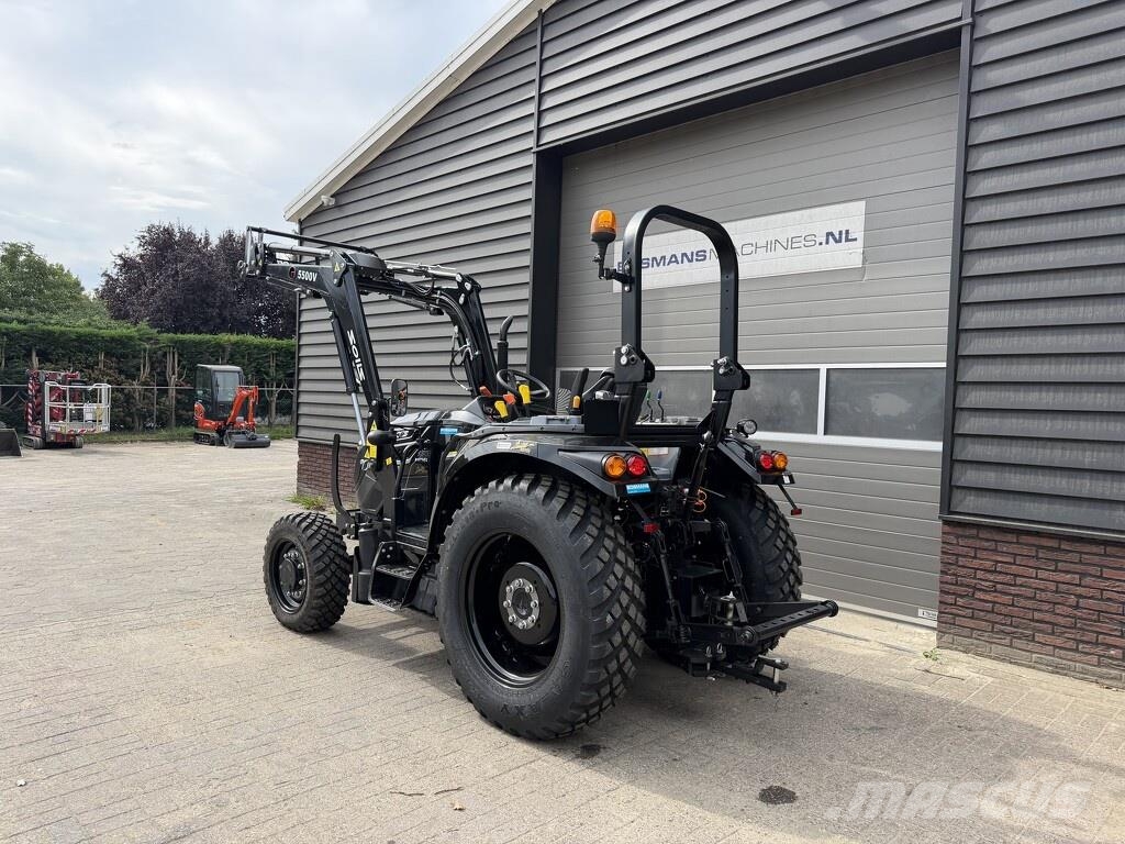 Solis S50 shuttle compact tractor NIEUW galaxy banden op Трактори
