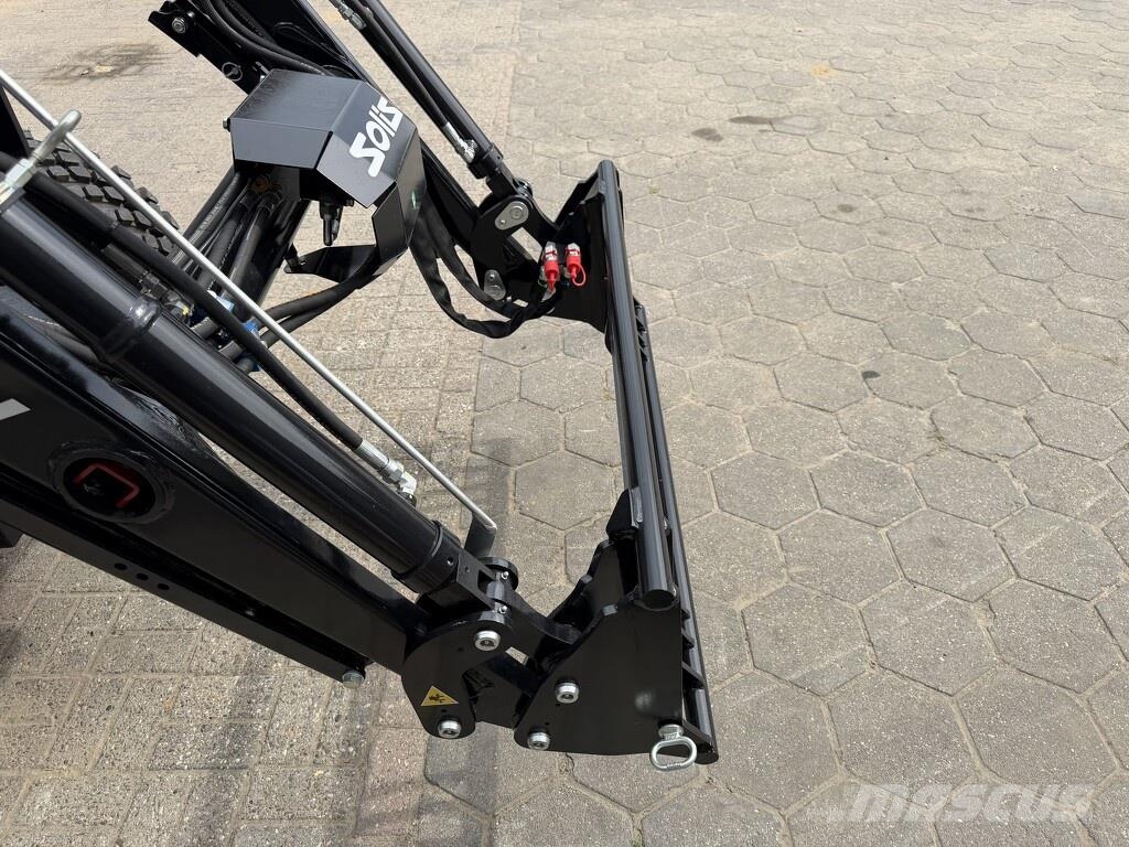 Solis S50 shuttle compact tractor NIEUW galaxy banden op Трактори