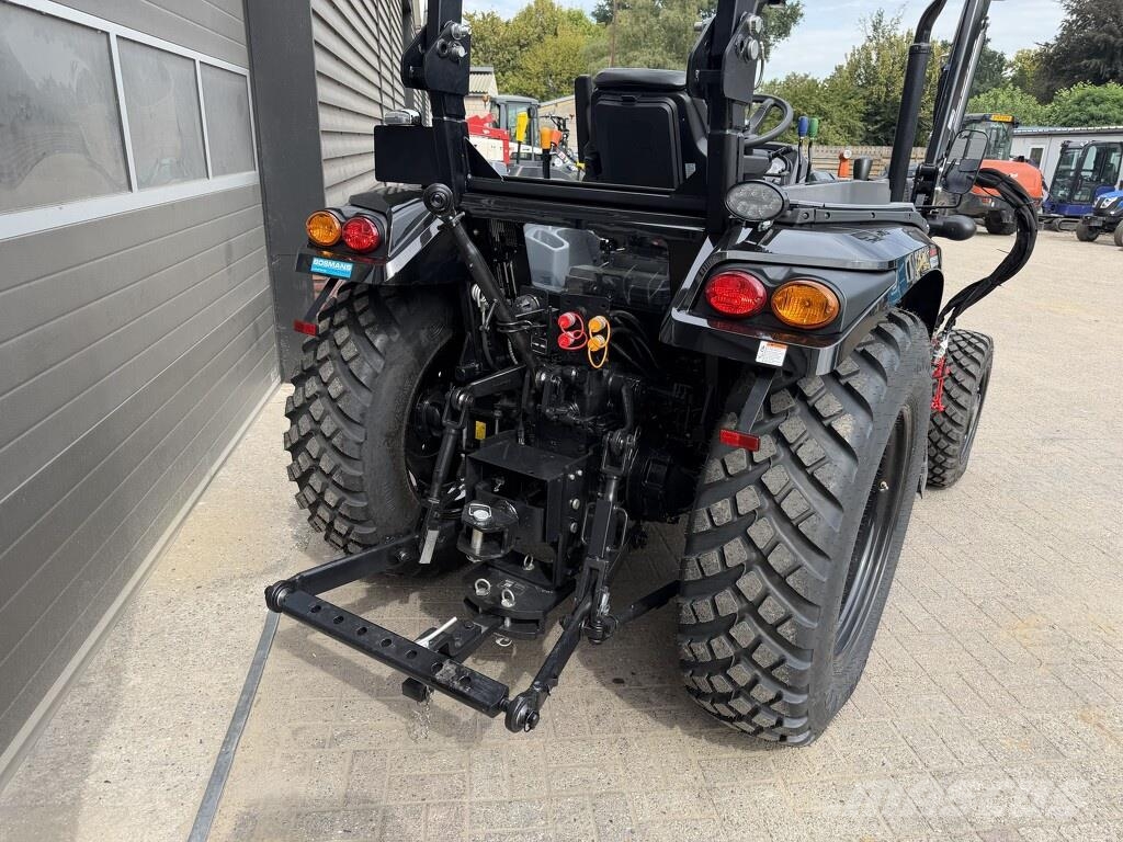 Solis S50 shuttle compact tractor NIEUW galaxy banden op Трактори